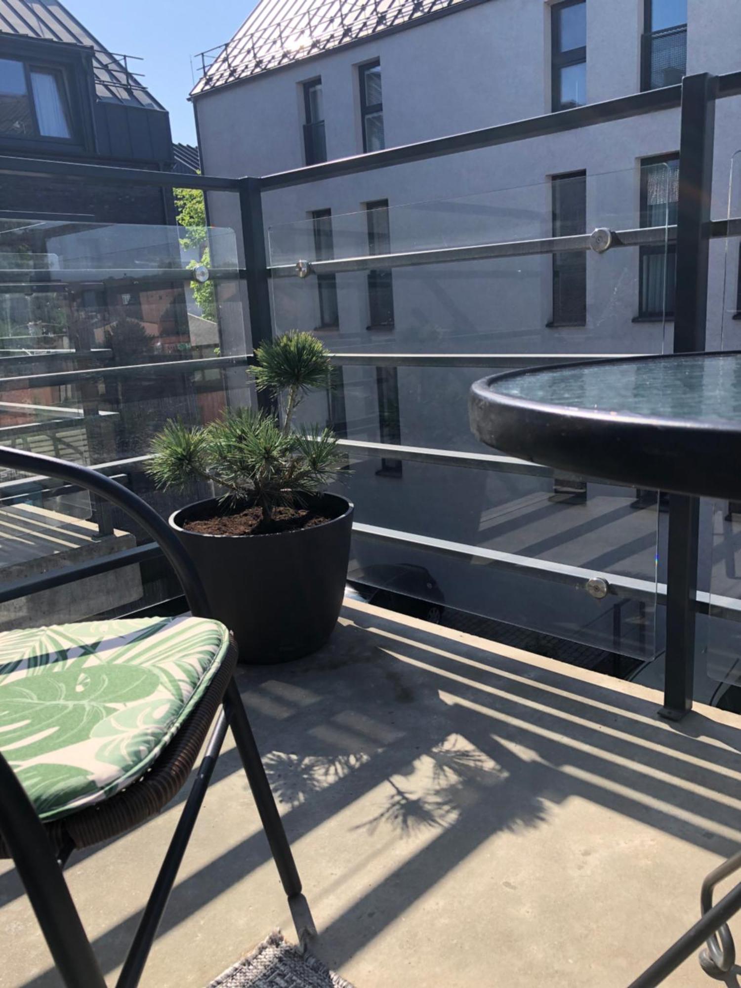 Cosy 1 Bedroom Apartment In The Heart Of Old Town With Parking Kaunas Buitenkant foto